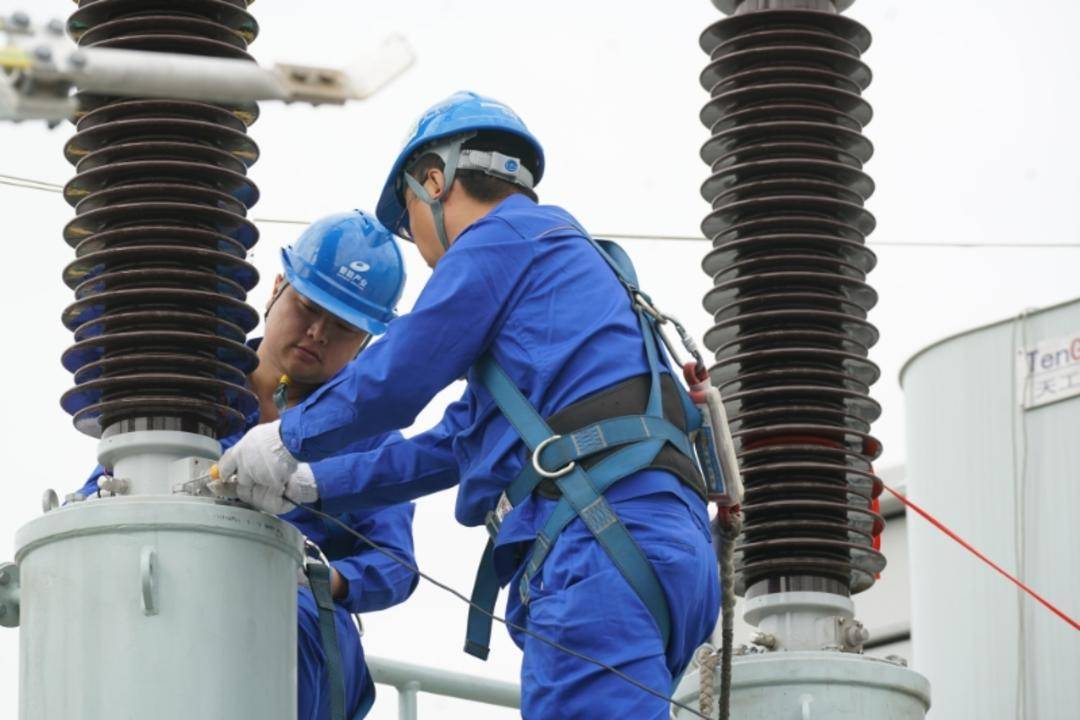 四川廣元首座HGIS智能變電站投運 為迎峰度夏注入“電動力”:變電站
